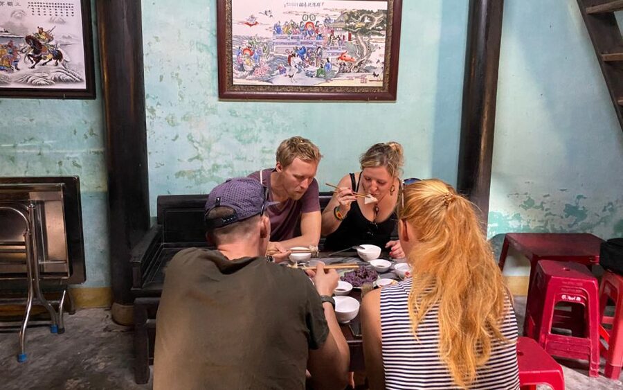 Hoi An Vegan Food Tour - Banh Xeo, Fried Wonton, and the value of variety