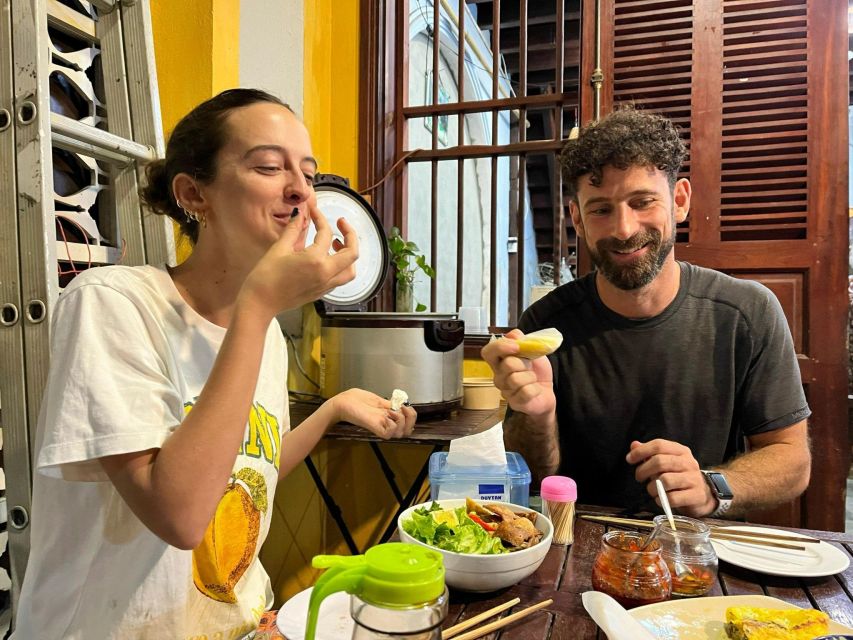 Hoi An Vegan Food Tour - Guides who make the walk personal