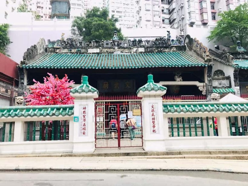 Hong Kong Day Tour: Priority Peak Tram, City Walk & Dim Sum - The afternoon cruise is the best finishing touch