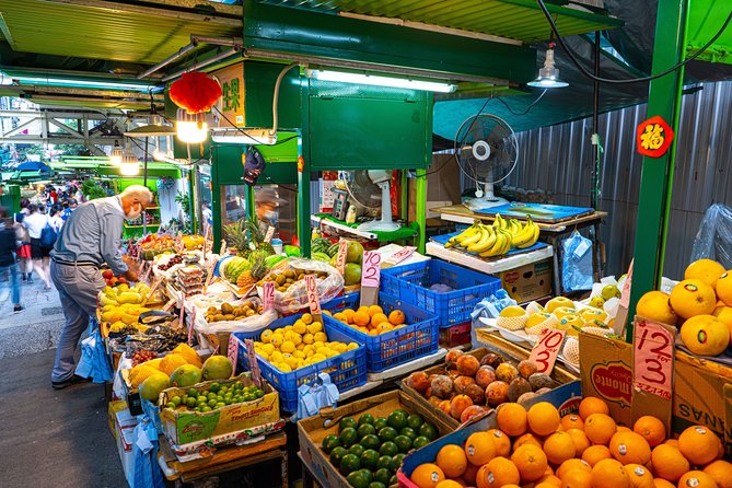 Hong Kong Food Tour: Central and Sheung Wan Districts - Price, group size, and what the $107.82 buys
