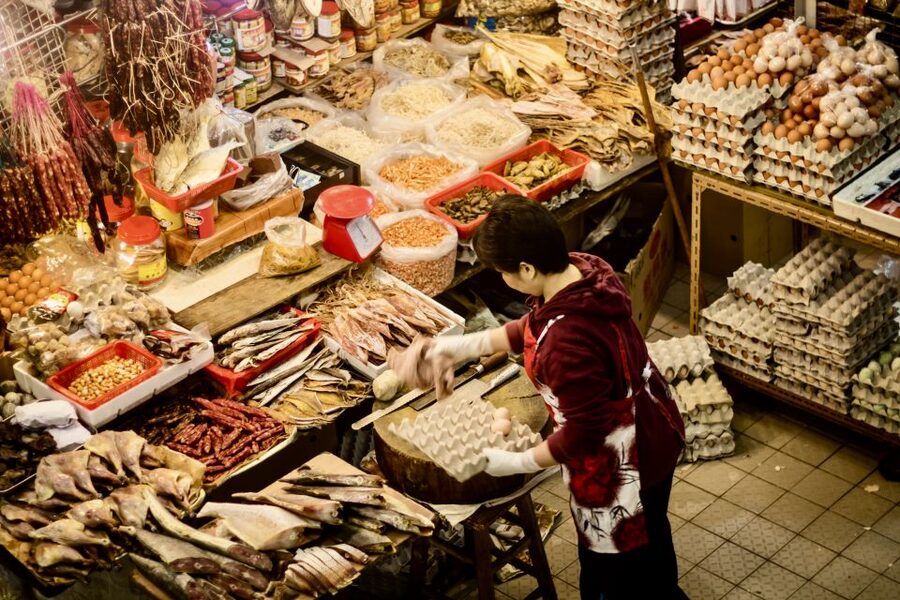 Hong Kong: Private Street Food Tour with a Local Insider - Is $206 per person a fair price?
