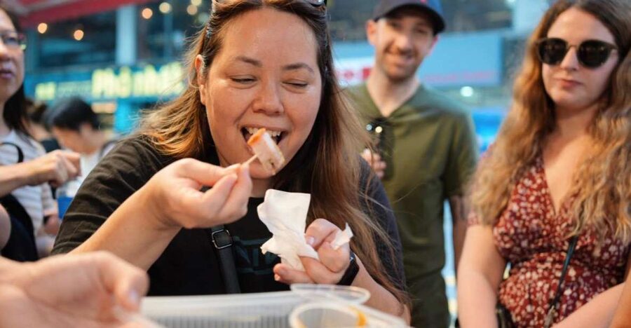 Hong Kong: Street Food Tour with Locals - Dim Sum and Wonton - Herbal tea, egg tarts, and Hong Kong’s sweet side
