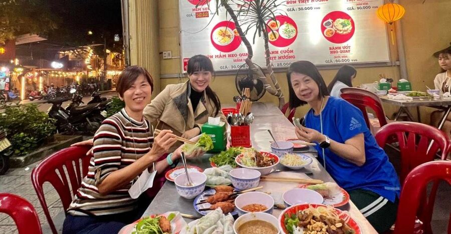 Hue: Night Street Food Tour by Cyclo with a Local Guide - Banh Beo, Nem Lui, and Hue’s Small Dishes