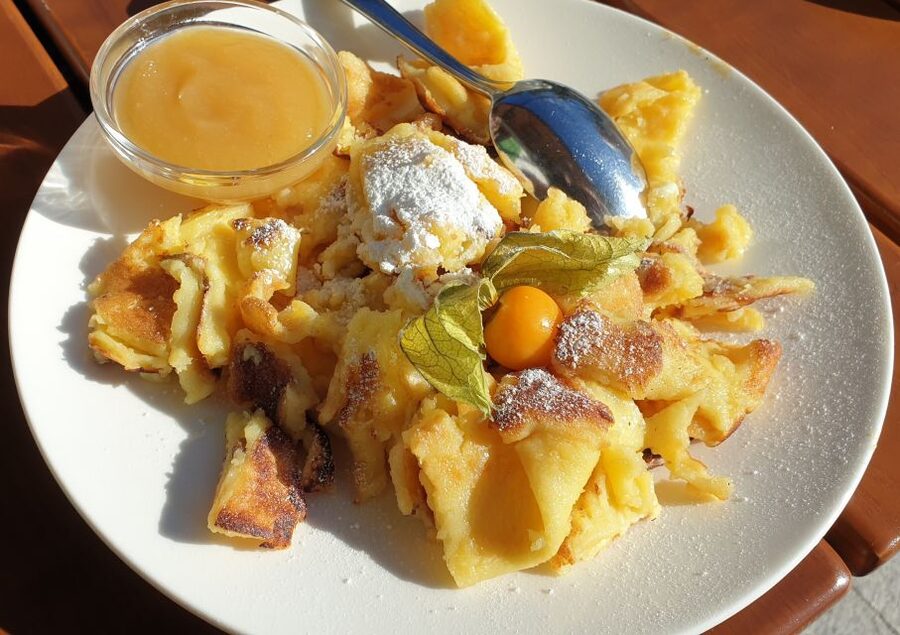 Innsbruck: Food Walk - Private Tour with a Licensed Guide - Key points at a glance