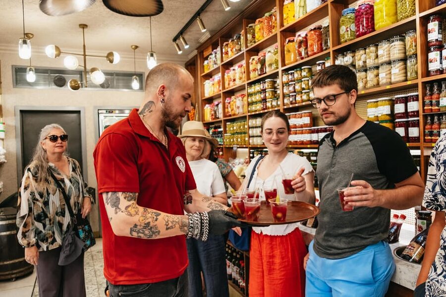Istanbul: European and Asian Side Guided Foodie Walking Tour - Kadıköy market and the Asian-side food scene