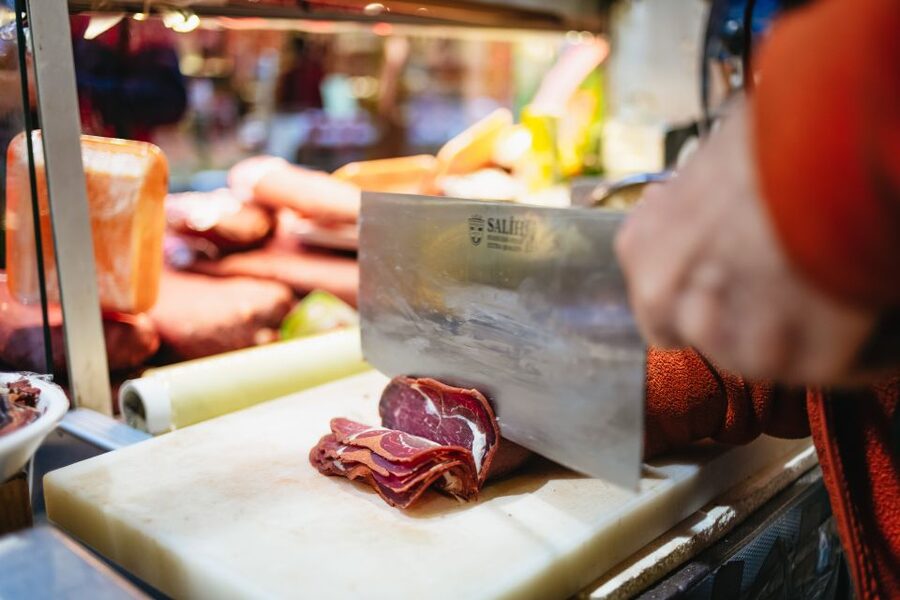 Istanbul: Guided Food and Culture Tour - Kurdish dishes bring southeast Turkey to Istanbul