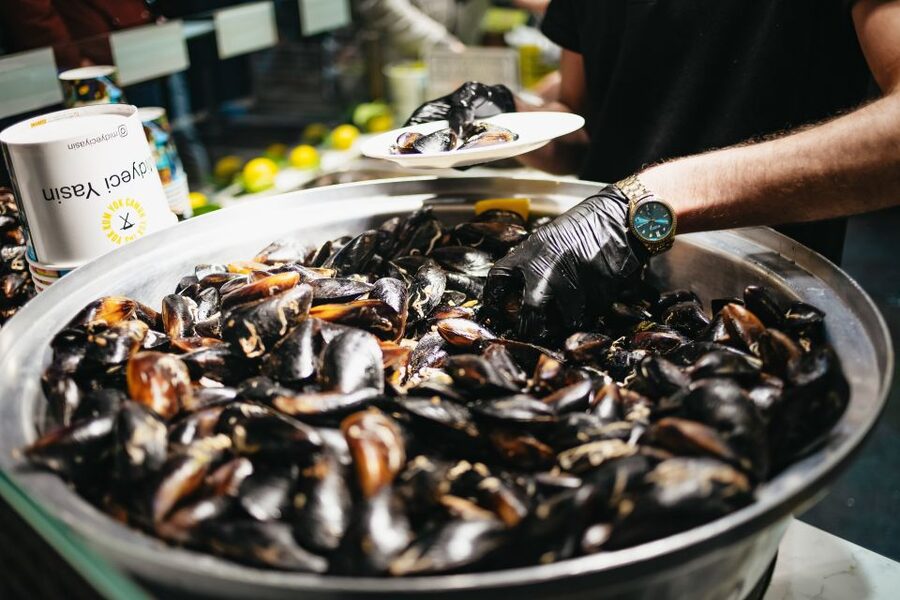 Istanbul: Guided Food and Culture Tour - Café culture, tea, and the pace of local life