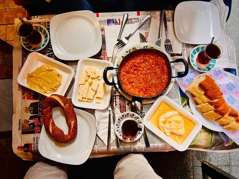 Istanbul: Guided Food Tour with Ferry Ride and Tastings - The first ferry, from Europe toward Kadikoy
