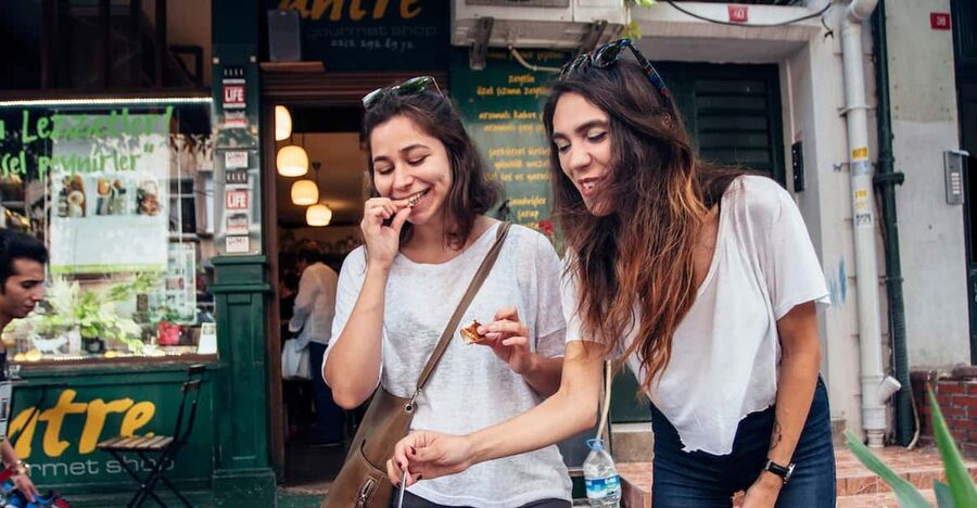 Istanbul: Private Guided Food Tour with 10 Tastings - Who should choose this Istanbul food tour?