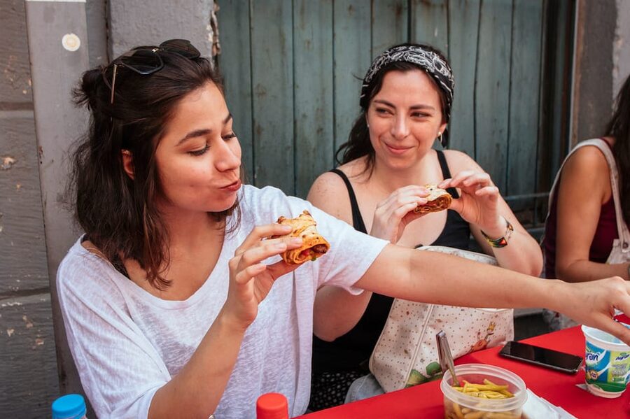 Istanbul: Private Guided Food Tour with 10 Tastings - The guide is the real reason to book