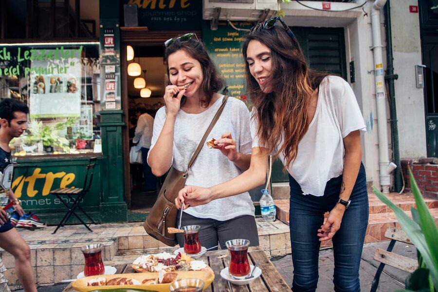 Istanbul: Private Guided Food Tour with 10 Tastings - Booking tips for a better food walk