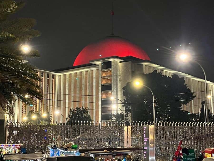 Jakarta: Private Guided Sightseeing & Street Food Night Tour - Old Town Batavia and the colonial canal
