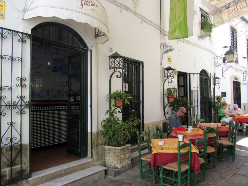 Jerez: Traditional Tapas Tour - Three tabancos and the taste of old Jerez