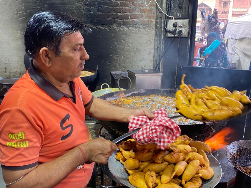 jodhpur: street food tour with over 8 food tastings - The savory stretch: samosa, kachori, and fried snacks