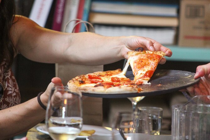 Kelowna: #1 Rated Walking Food Tour with 7 Tastings and 4 Drinks - Key points before you book