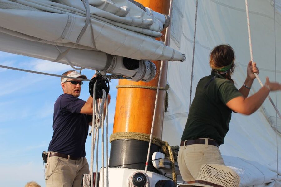 Key West: Schooner Sunset Sail with Food & Drinks - Food that fits a two-hour sailing