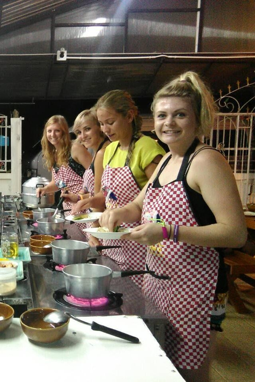 Krabi: Morning or Afternoon Culinary Adventure at Smart Cook - Should You Book Smart Cook in Krabi?