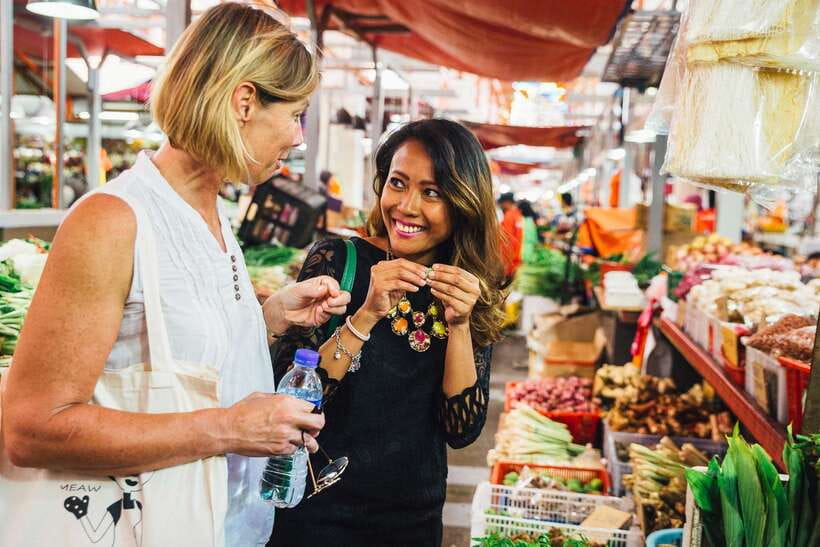 Kuala Lumpur: Private Food Tour – 10 Tastings with Locals - Nasi Lemak gives you the Malaysian baseline