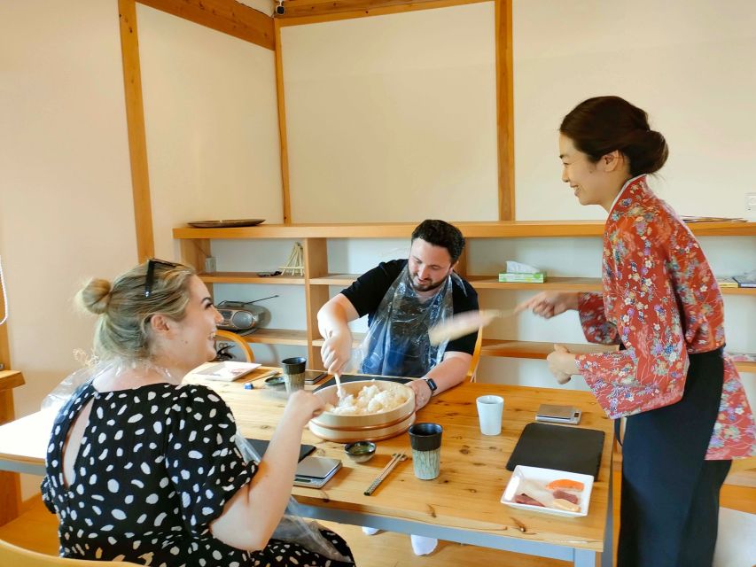 Kyoto: Small-Group Authentic Sushi Making Workshop - Making Nigiri, Maki, and More
