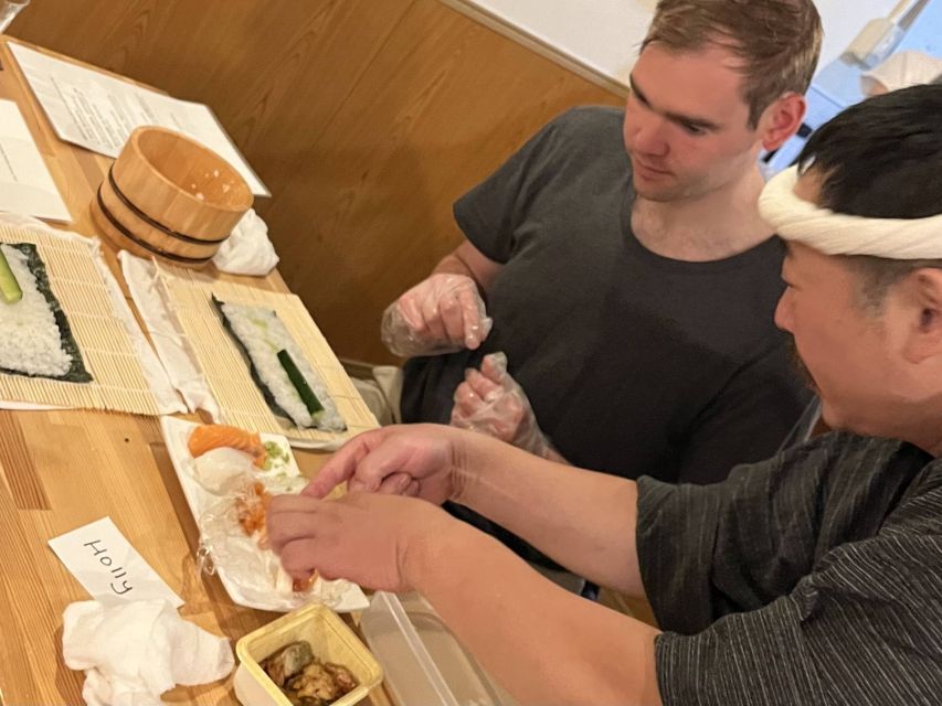 Kyoto: Sushi Making Class with Sushi Chef - Starting With a Sushi Toy