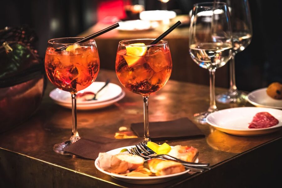 Lake Como: Food Walking Tour - The Wine Shop: Cured Meats and a Local Pour