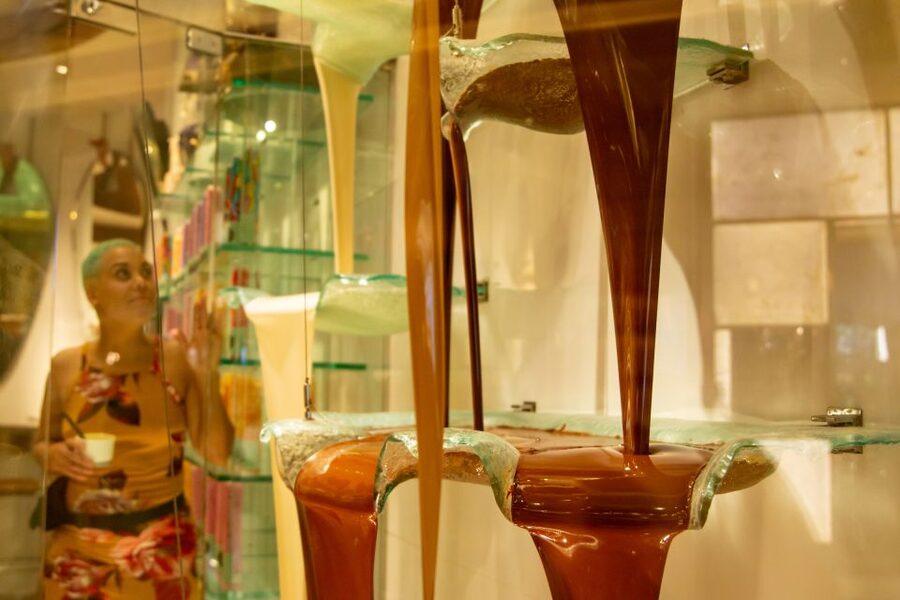 Las Vegas: Foodie Walking Tour on The Strip with Tastings - Five things to know before you book
