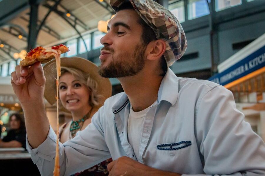 Las Vegas: Foodie Walking Tour on The Strip with Tastings - Meeting Lady Liberty at New York-New York
