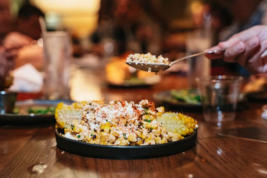 Las Vegas Strip: Foodie Walking Tour - Starting at Gordon Ramsay Pub and Grill in Caesars Palace