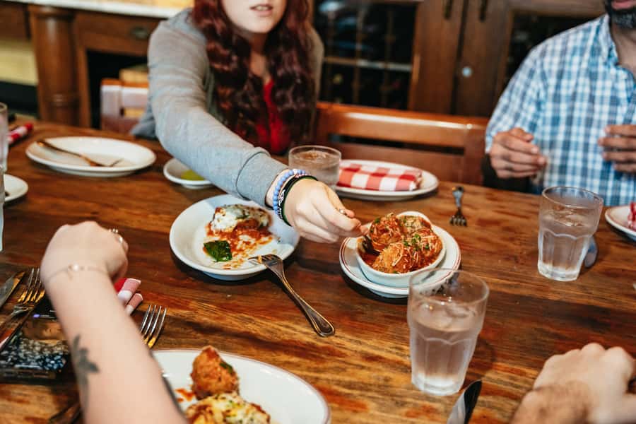 Las Vegas Strip: Foodie Walking Tour - What the Strip walk is really like