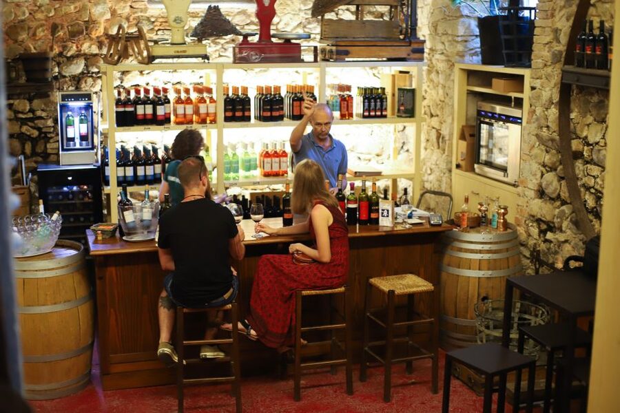 Lazise: Historical Center Wine Tasting Tour - What Makes This Experience Special