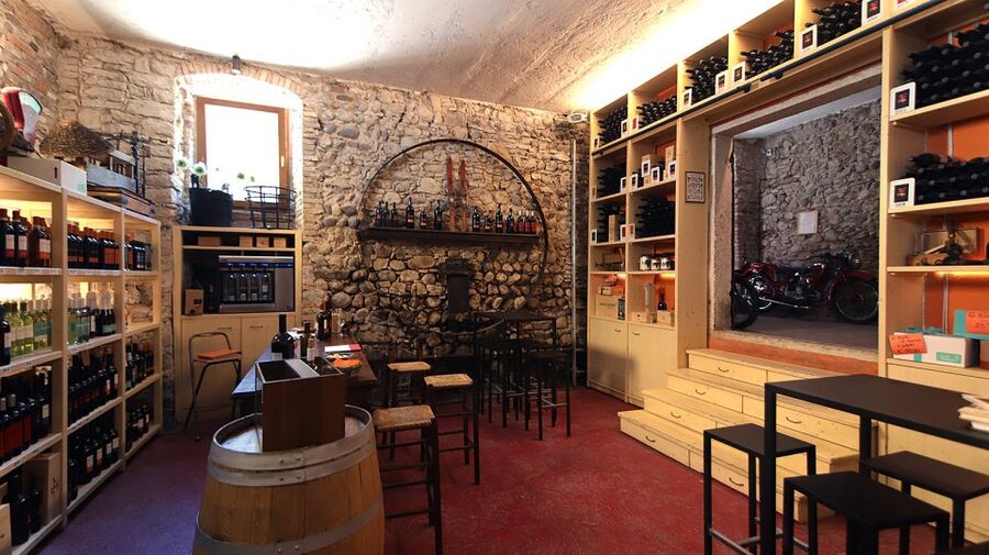 Lazise: Historical Center Wine Tasting Tour - FAQ