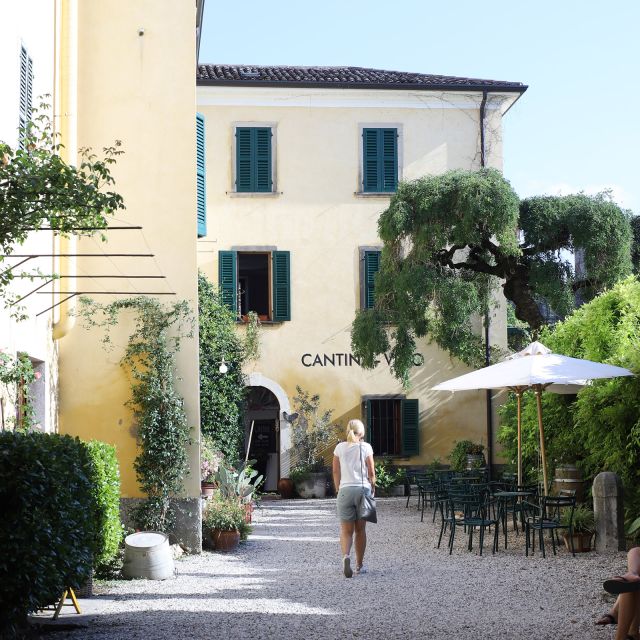 Lazise: Historical Center Wine Tasting Tour - Local Food Makes the Wine Taste Better