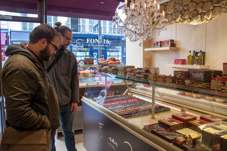 Le Marais: Pastry and Chocolate Food Tour - Who Should Book This Experience?