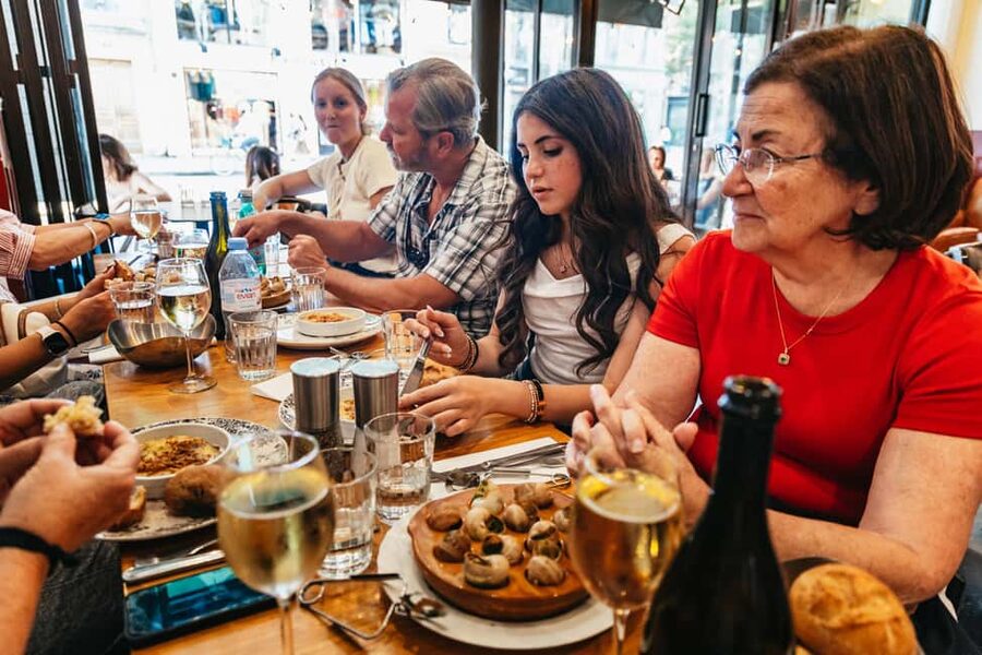 Le Marais Walking Food Tour with Cheese, Wine & Pastries - A walking pace with plenty of pauses