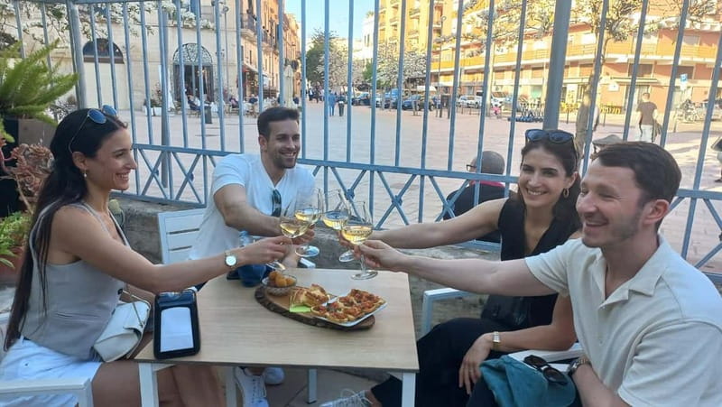 Lecce: Guided Street Food Walking Tour with Food and Wine - Piazza Sant’Oronzo and the savory Salento stops