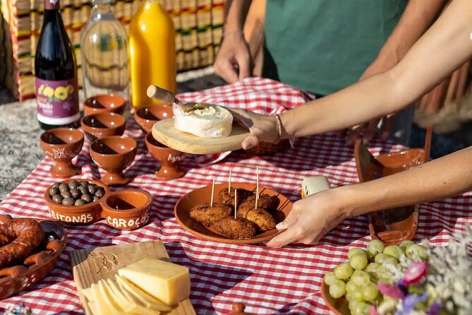 Lisbon Countryside Food Tour on a Vintage Car - The Mafra picnic is the real centerpiece