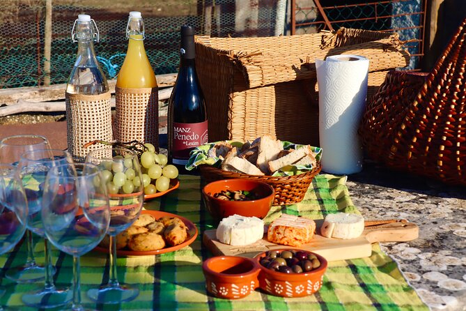 Lisbon Countryside Food Tour on a Vintage Car - The ride home is part of the charm