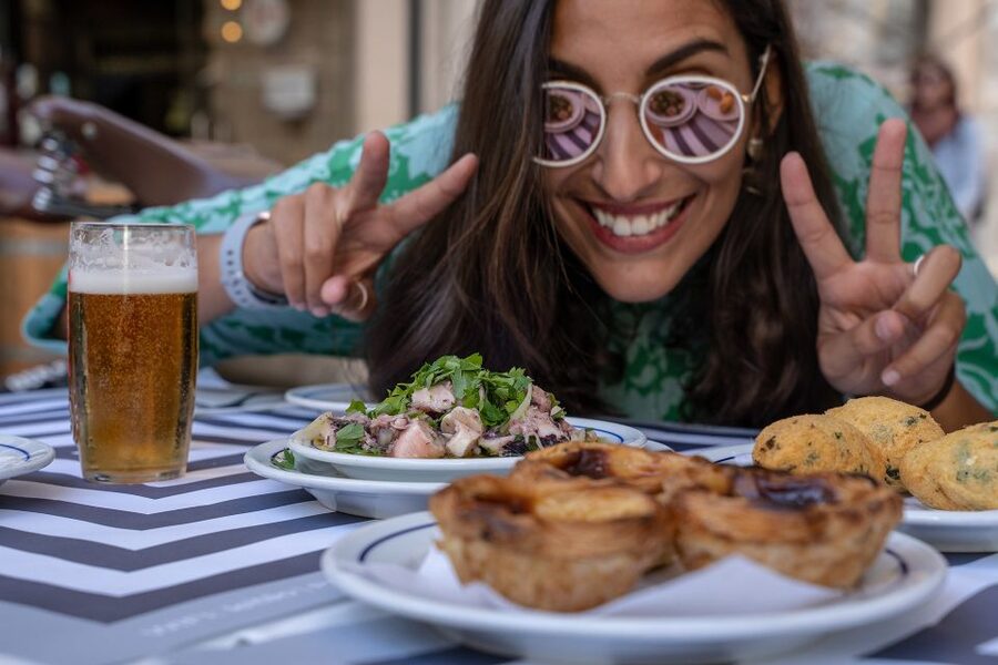 Lisbon: E-Bike Food Tour of Alfama and Old Town - Portas do Sol and Alfama’s postcard view