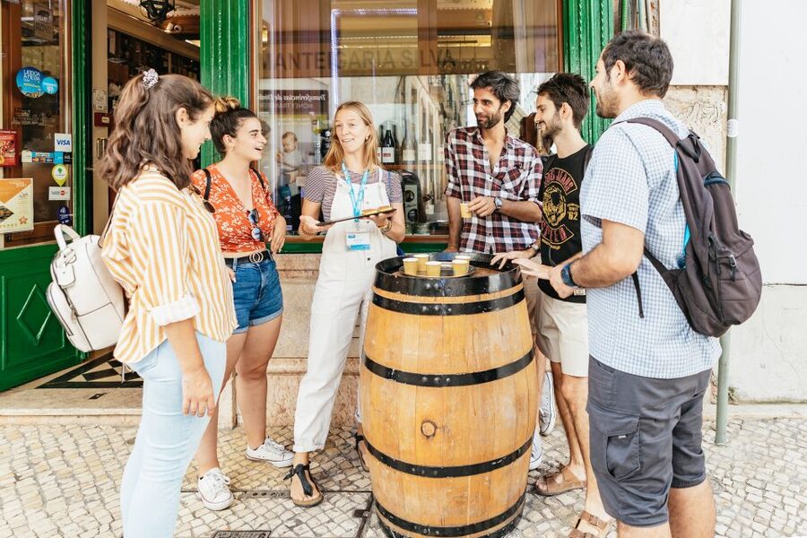 Lisbon: Food and Wine Small Group Walking Tour - Key points at a glance