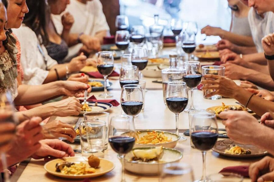 Lisbon: Food & Wine Walking Tour Through Baixa - Starting at Praça do Comércio and the Supremo Tribunal