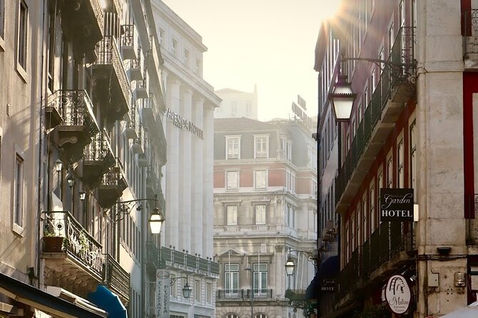 Lisbon Private Food Tour – Taste 10+ Local Dishes & Wines - How the private format changes the experience