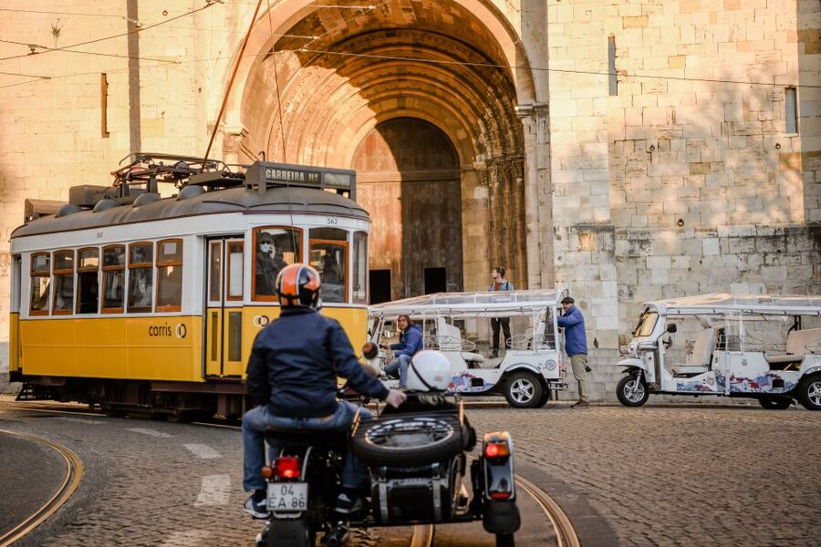 Lisbon: Private Food & Wine City Tour by Eco Tuk Tuk - Timing, meeting points, and comfort
