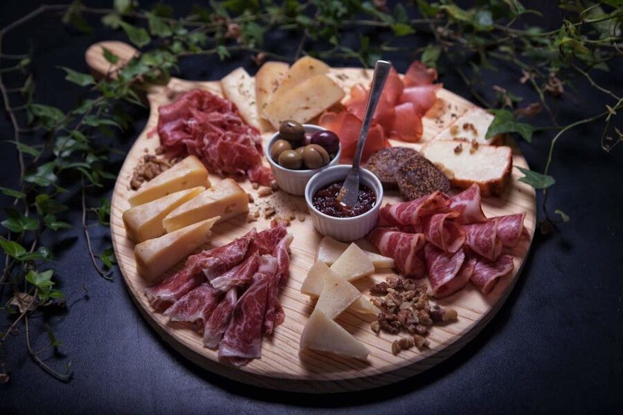 Lisbon: Private Food & Wine City Tour by Eco Tuk Tuk - Is $150 per person a fair price?