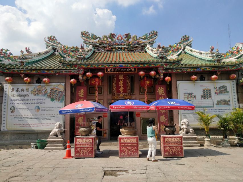 Local Life, Culture & Food Walking Tour at Chinatown - Meeting Chinatown at Odeon Circle