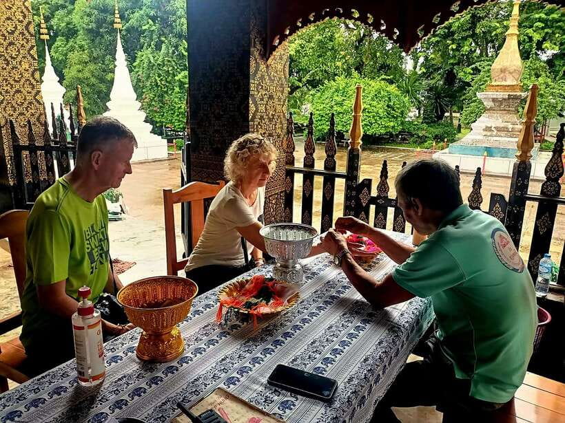 Luang Prabang: Foodie Walking Tour & Monk Blessing - Who should book this walk?