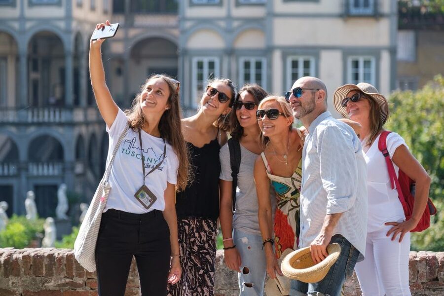 Lucca: Morning Food Tour with Snacks and Coffee - Walking the ancient walls adds a wider view of Lucca