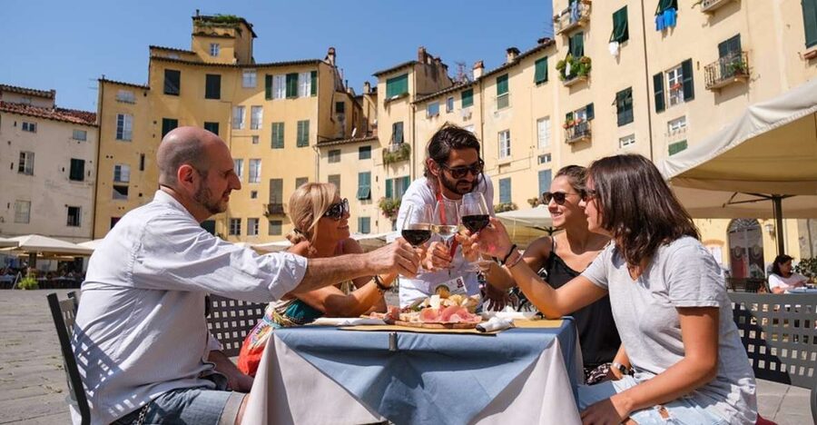Lucca: Morning Food Tour with Snacks and Coffee - Cathedral Square gives you an early sense of place