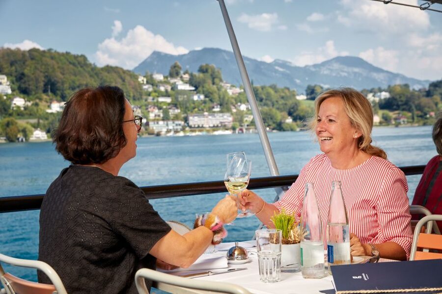 Lucerne: Lake Lucerne 1st Class Cruise with Gourmet Lunch - What the $143 price really buys you