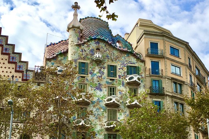 Lunchtime Tapas Tour in the Eixample with The Barcelona Taste - Key details at a glance