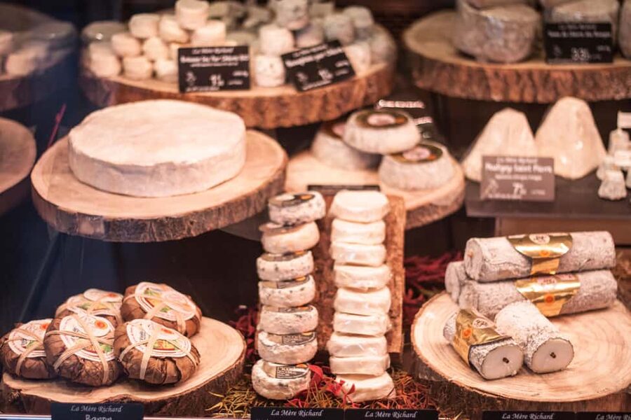Lyon: Old Town Food Tour with 6 French Food Tastings & Wine - The Canut breakfast gives the walk a local beginning